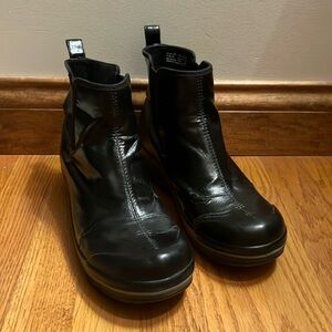 Dansko Vail Chelsea Black Rain Boot Patent Shiny Finish